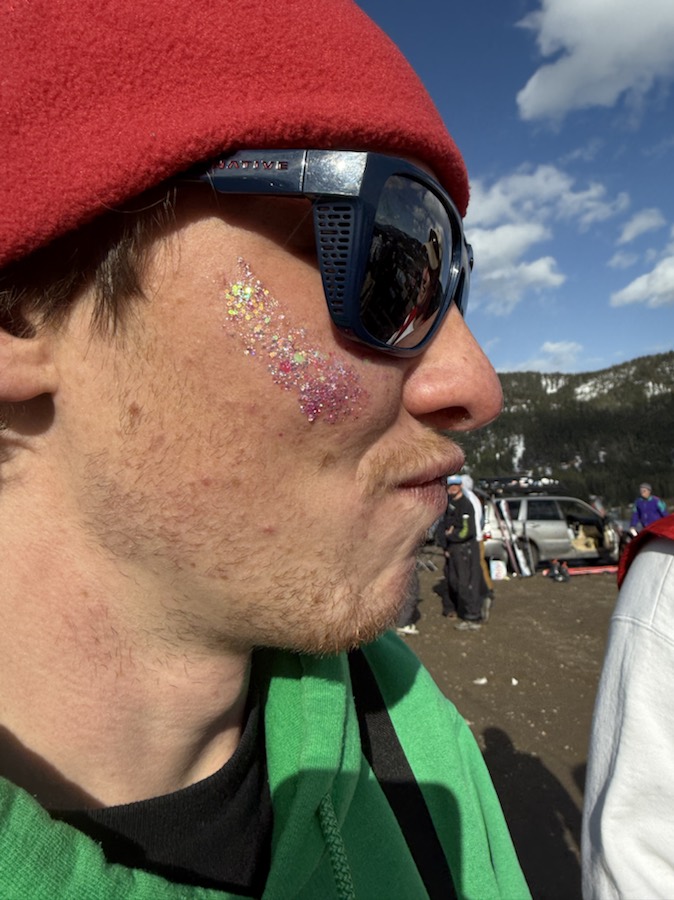 Après Sparkles glitter in action